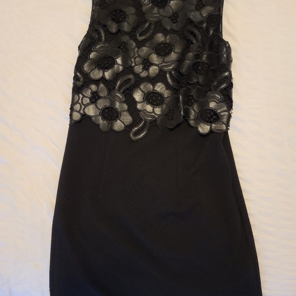 FOREVER21 BLACK DRESS - Picture 4 of 5